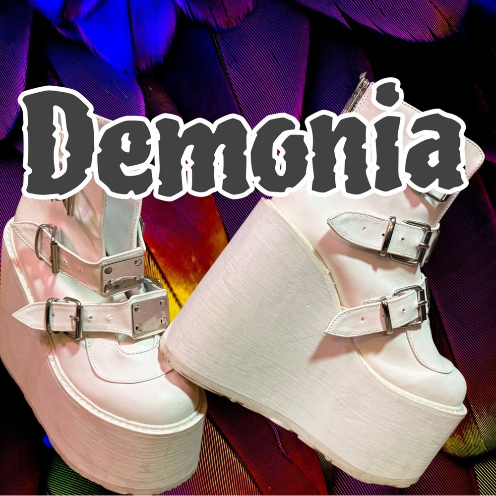 Demonia Swing-105 White Platform Buckle Boots – Women’s Size 10​